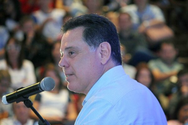 Marconi Perillo assume liderança em pesquisa para governador de Goiás em 2026