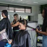 Atendimentos de beleza e saúde estão entre os serviços oferecidos gratuitamente no Dia D (Foto: Secretaria da Retomada)