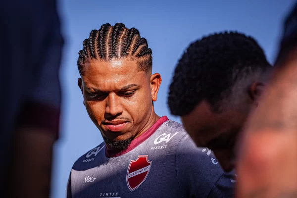 Pedro Romano - Vila Nova (Foto - Roberto Corrêa)