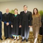 Governador dá boas-vindas a Maria Cristina Costa Morgado e Sérgio Brito Teixeira e Silva, que assumiram cargos, e destaca que renovação fortalece o Judiciário (Foto: Júnior Guimarães)
