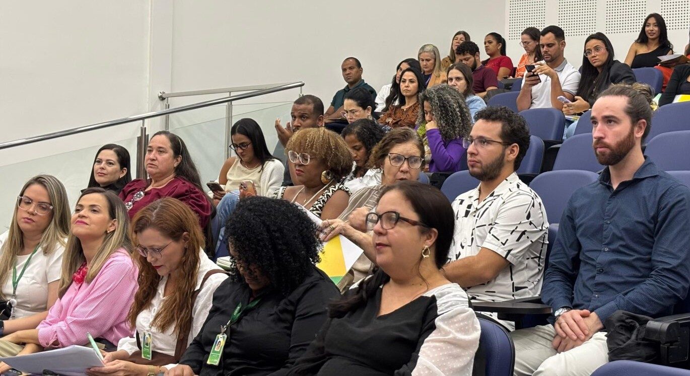 Reunião tem como público alvo os profissionais responsáveis pela execução e elaboração do projeto nos empreendimentos construídos (Foto: Agehab)