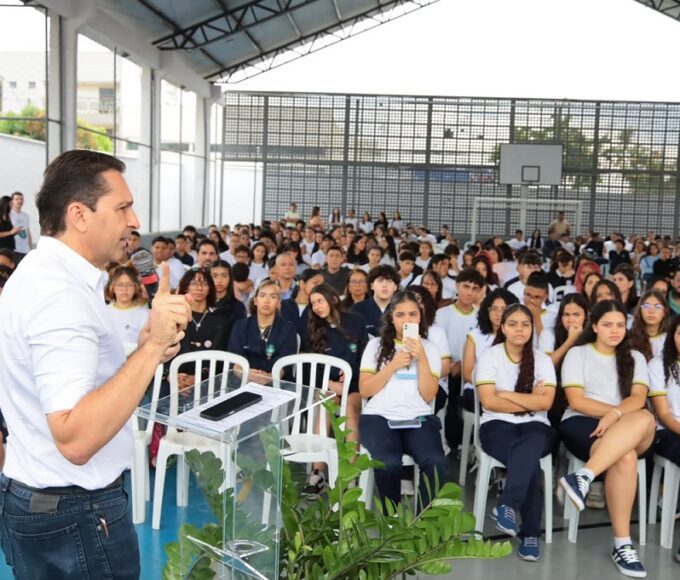 Prefeito Leandro Vilela afirmou que a parceria institucional entre Aparecida e o Governo de Goiás tem acelerado as entregas de melhorias na cidade em todas as áreas – Foto: Rodrigo Estrela