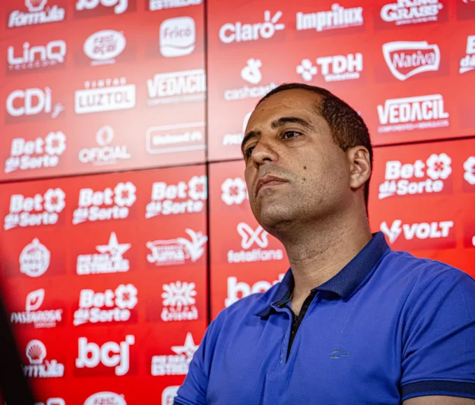 Hugo Jorge Bravo - Vila Nova (Foto - Roberto Corrêa)