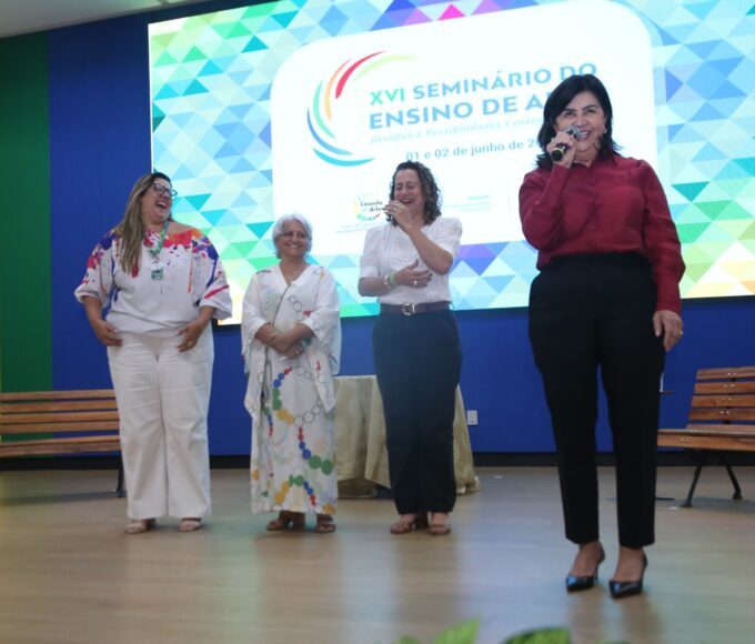 Programação tem palestras, exposições, apresentações culturais e atividades práticas relacionadas ao ensino artístico (Foto: Solimar Oliveira)