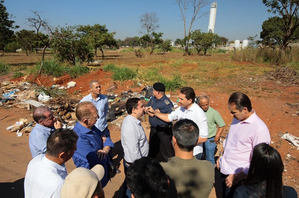 Prefeito Leandro Vilela conclamou as empresas e os cidadãos a ajudar a manter a cidade limpa: “é preciso que cada cidadão também faça a sua parte” – Foto: Rodrigo Estrela