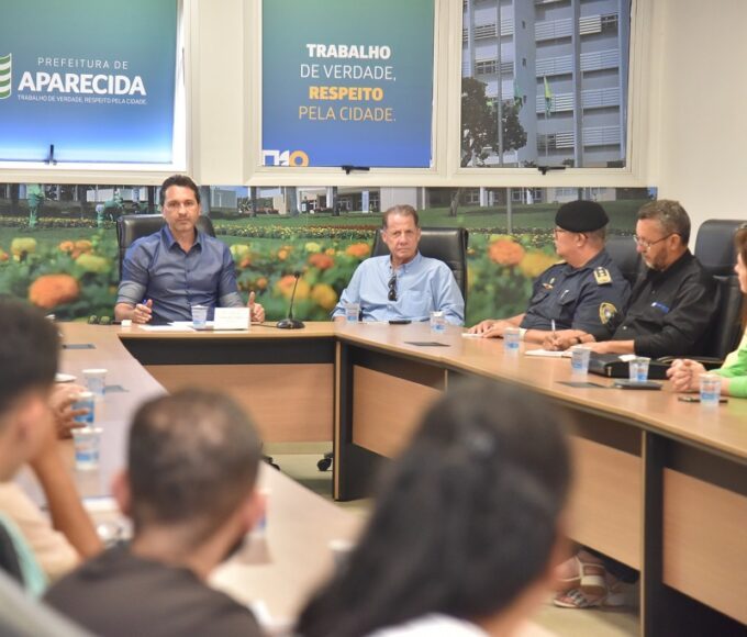 Reunião com os empresários contou com a participação do vereador Almeidinha – Foto: Jhonney Macena
