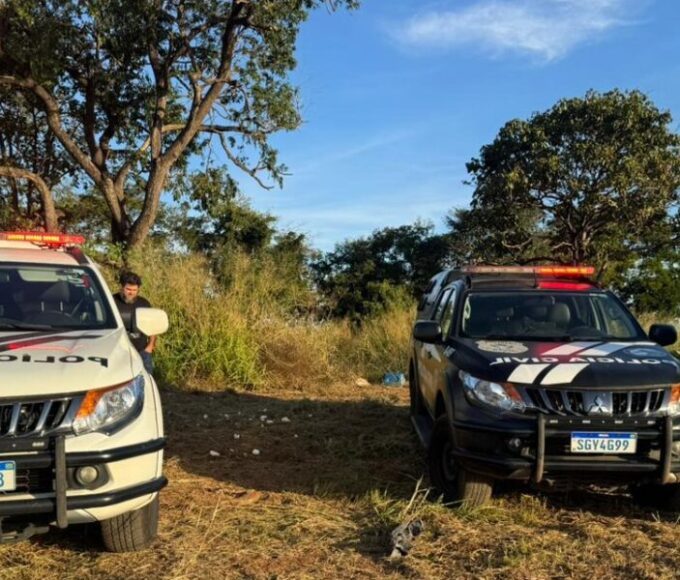 Seis pessoas foram presas em flagrante, pelos crimes de latrocínio, ocultação de cadáver, receptação, favorecimento pessoal e posse irregular de arma de fogo (Foto: PC)