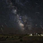 Estações de monitoramento registram imagens de meteoros durante pico de chuva nos dias 30 e 31 — Foto: Estação de monitoramento de meteoros Exoss de Florianópolis (SC) / Helbio Cabral