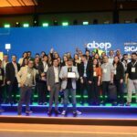 Certificação Selo Ouro de Serviços Digitais é entregue à comitiva de Goiás durante o SECOP 2026, em Brasília (Foto: Secti)