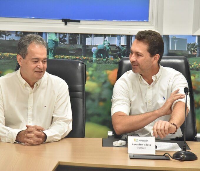 Prefeito Leandro Vilela enalteceu o profissionalismo de Márcio do Nascimento no Ministério Público: “uma pessoa acessível, um grande ser humano” – Foto: Jhonney Macena