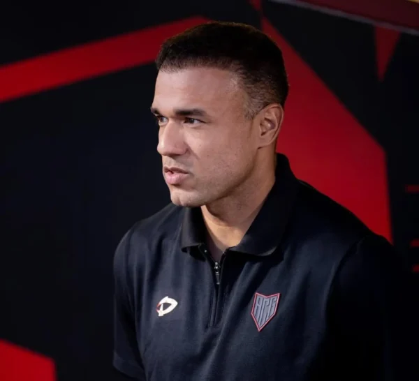 Técnico Roger Silva - Atlético (Foto - Raphael Teixeira)