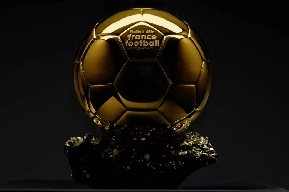 Bola de Ouro da France Football — Foto: Reprodução