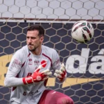 Helton Leite - Goleiro - Vila Nova (Foto - Roberto Corrêa)