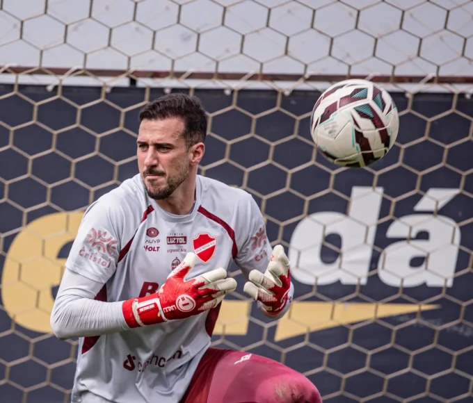 Helton Leite - Goleiro - Vila Nova (Foto - Roberto Corrêa)